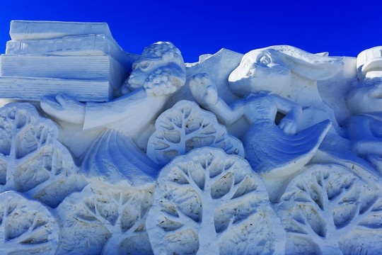 雪雕童話故事
