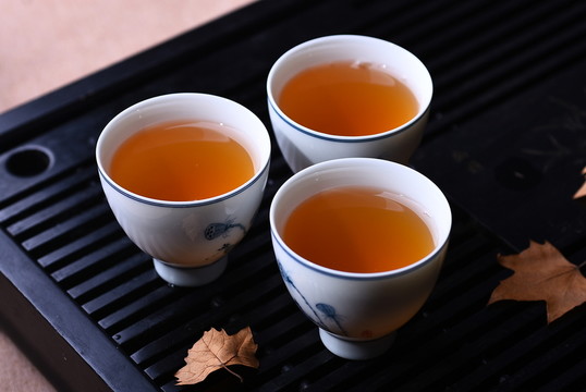 普洱生茶 茶湯
