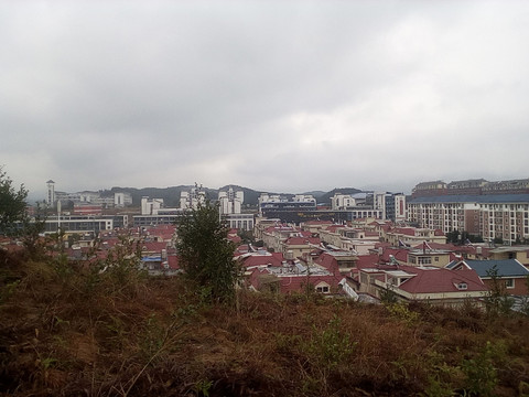眺望縣城