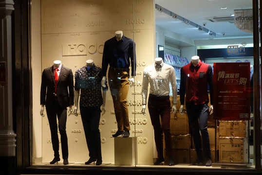 服裝店櫥窗