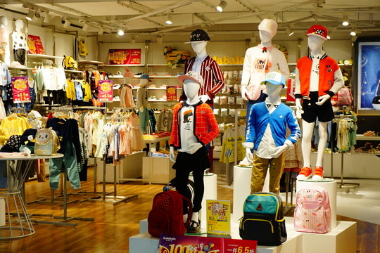 兒童裝飾店