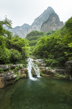 云臺(tái)山丫字瀑