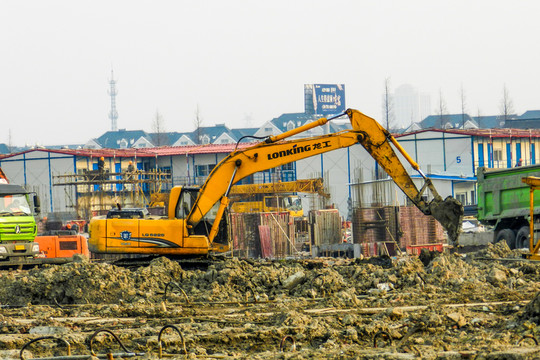 挖機(jī) 土方車(chē)車(chē)隊(duì) 建筑工地