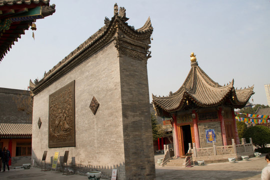 蒙人馭虎圖照壁 廣仁寺