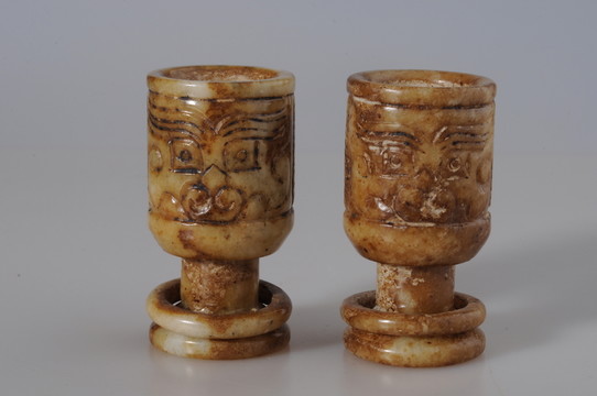 戰(zhàn)國玉杯 活環(huán)玉杯