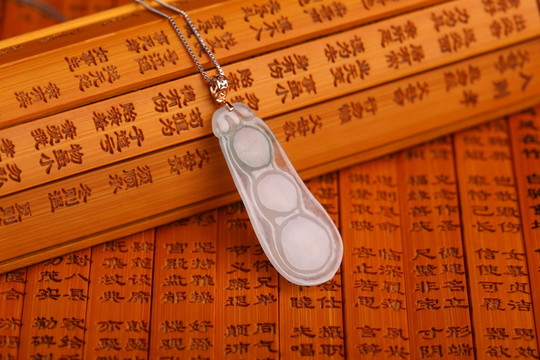 翡翠吊墜圖片