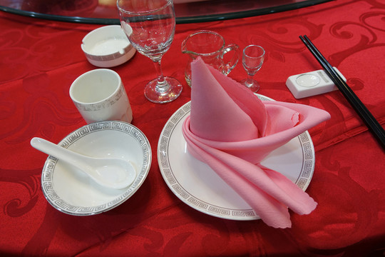 餐具擺設(shè)