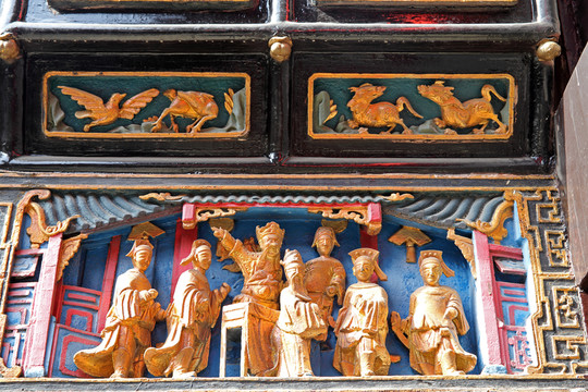 古代檐间木雕装饰