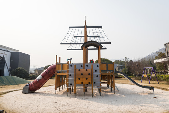 游樂場(chǎng) 海盜創(chuàng) 滑滑梯