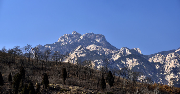 山峰山嶺