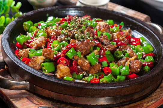 石鍋?zhàn)信? loading=