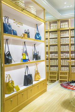 皮具專賣店 箱包專賣店