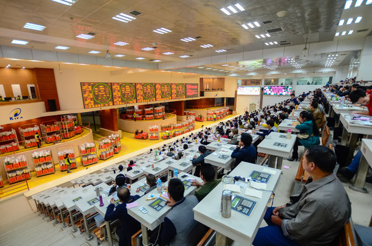 昆明國(guó)際花卉交易拍賣中心大廳