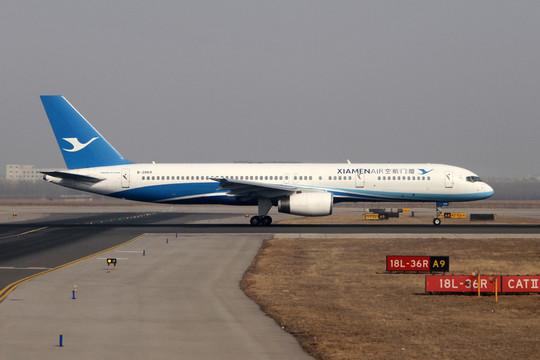 北京首都機場 廈航飛機