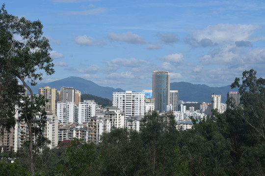 三亞市