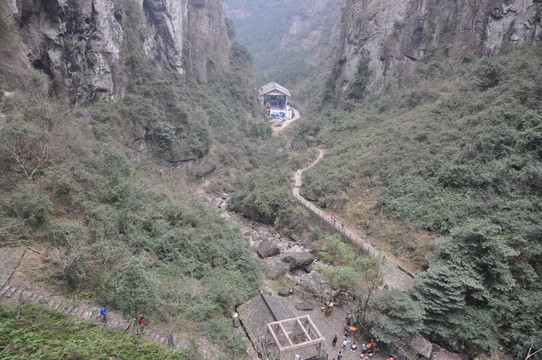 山谷