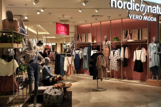 服裝專賣店 女裝專賣店