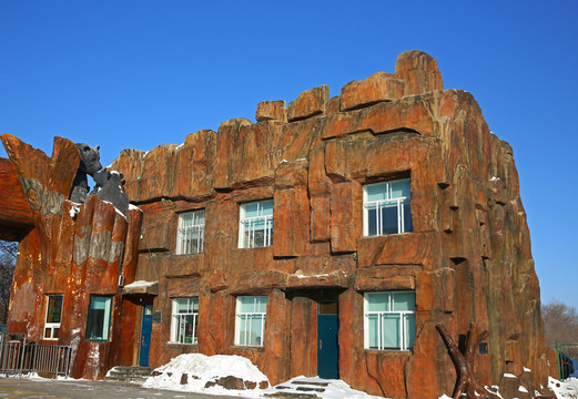 公園的巖石小屋