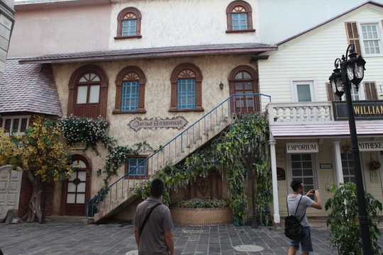深圳玫瑰小鎮(zhèn) 婚紗基礎首選旅游
