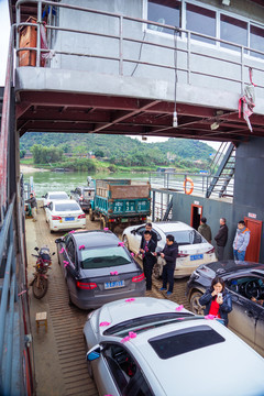 汽車渡輪渡