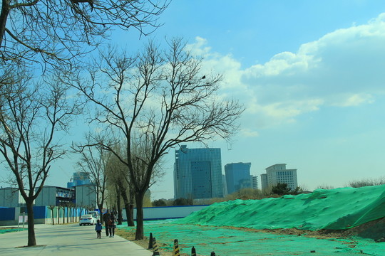 城市建設(shè)防塵綠網(wǎng)