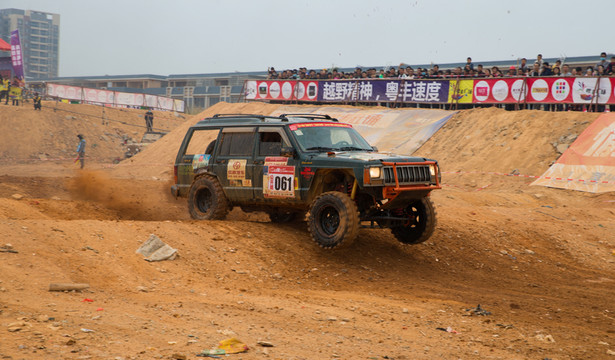 越野賽 越野車 汽車 競(jìng)賽