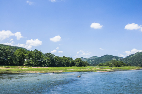 夏日漓江風光