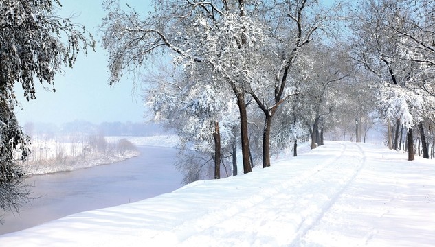運河冬雪