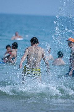 踏浪 沖浪 戲水