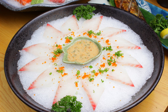 鯛魚刺身