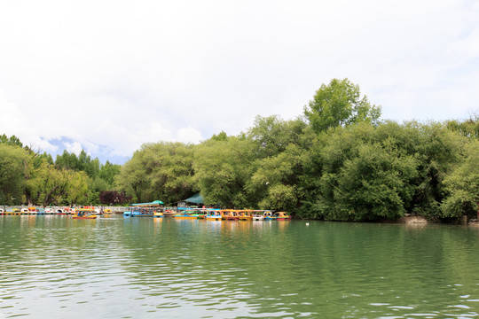 宗角祿康公園 措吉吉湖