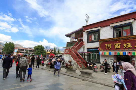 西藏拉薩 大昭寺廣場(chǎng)一角