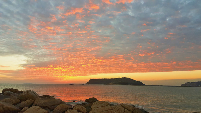 朝霞滿天 海港日出 天空 云彩