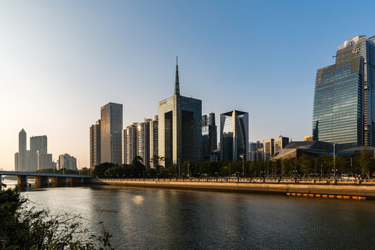 夕陽下的廣州珠江新城