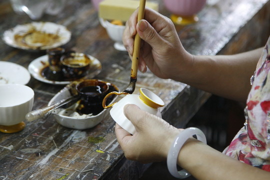 彩瓷