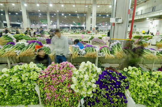 昆明斗南花市夜市
