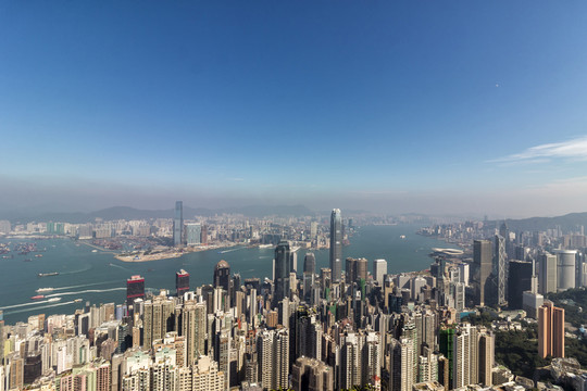香港維多利亞港兩岸的摩天大樓