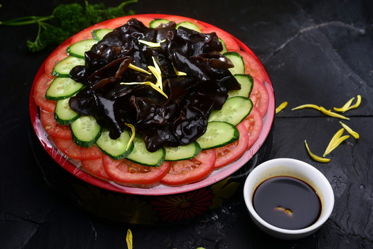 冰鎮(zhèn)木耳