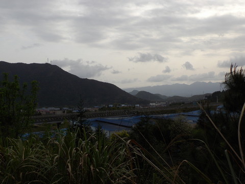 眺望遠山