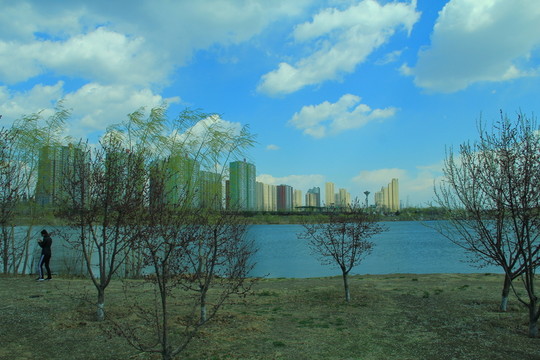 湖畔建筑