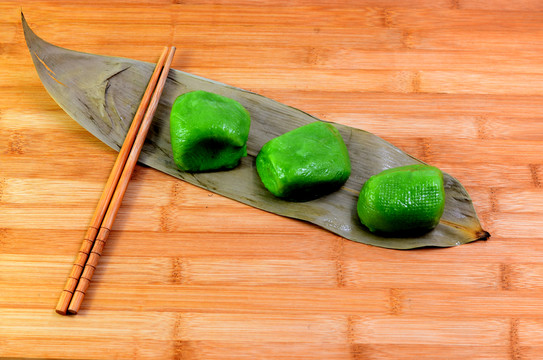 青團(tuán)子