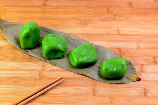 青團(tuán)子
