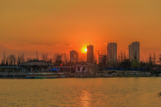 夕陽 晚霞