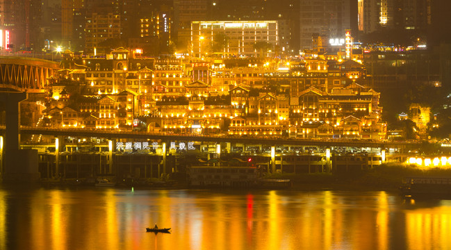 美麗山城重慶洪崖洞夜景