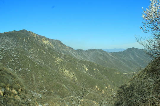 山脈