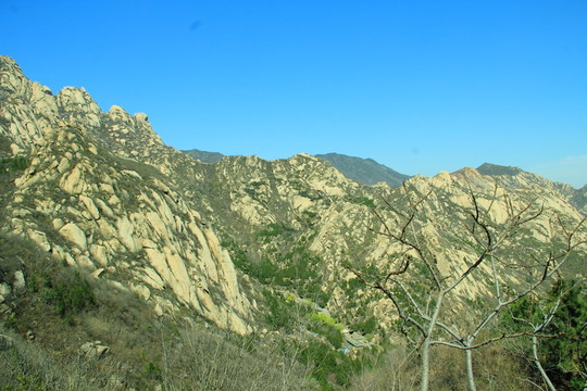 石山