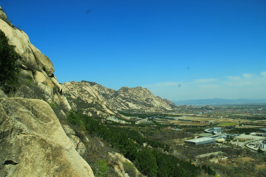 石山