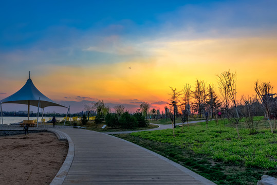 齊盛湖公園