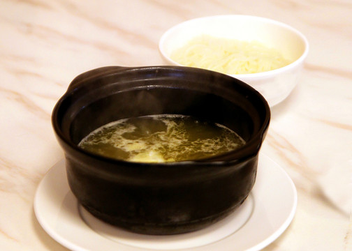 雞湯和米飯