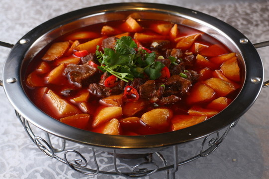 土豆燒牛腩